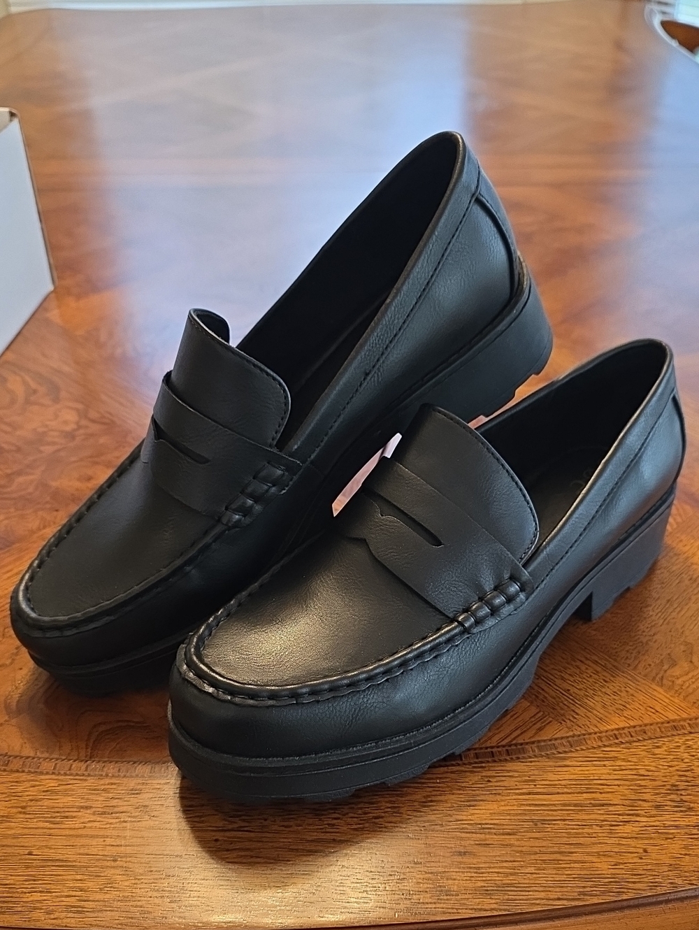b.o.c. Born Concept Cade Penny Loafers Black Shoes Women's Size 11 M - NEW